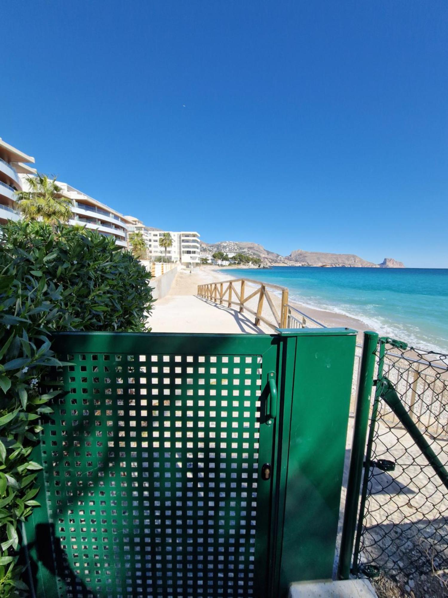 Azul - Estudio Con Vistas Al Mar, Piscina Y Acceso Directo A La Playa By Redi Altea Exterior foto